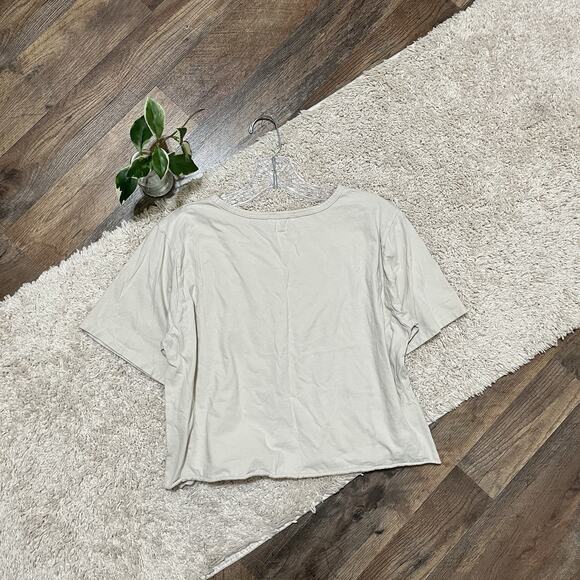 Altar'd State Cowgirl Retro Vintage Western "Howdy Honey" Cropped Graphic Tee - Picture 5 of 5